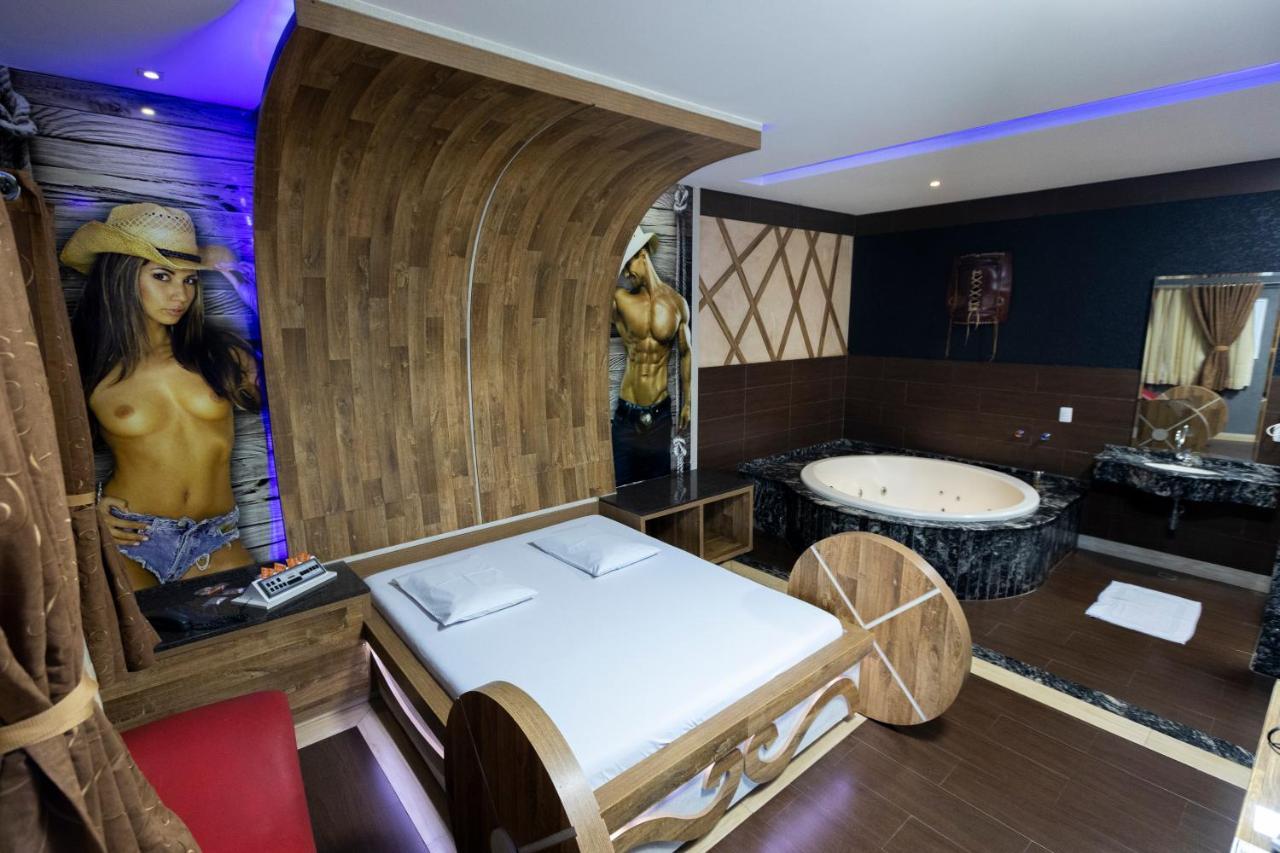 Troia Motel فوز دو إيغواسو المظهر الخارجي الصورة