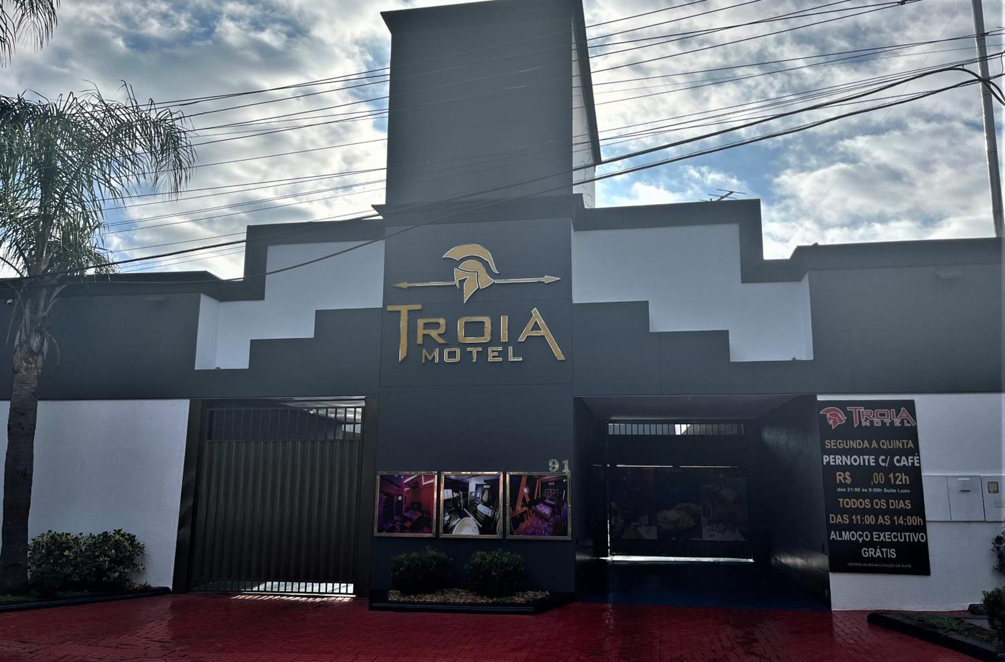 Troia Motel فوز دو إيغواسو المظهر الخارجي الصورة